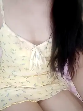 Snapshot of Ipho_girl chatting on 06-14-26, 02:24 Ipho girl online show from 06-14-26, 02:24