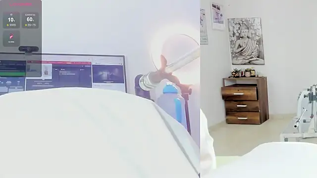 Snapshot of Sieena__ chatting on 07-12-26, 08:59 Sieena online show from 07-12-26, 08:59