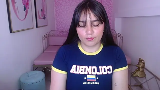 Snapshot of Aitanaa_gomezz chatting on 05-28-26, 01:17 Aitanaa gomezz online show from 05-28-26, 01:17