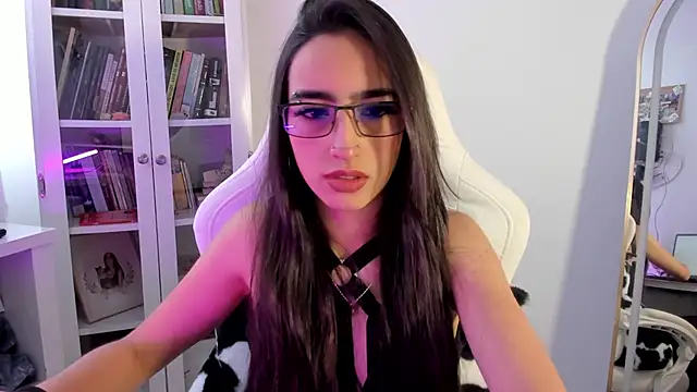 Snapshot of AgathaBlair chatting on 05-20-26, 12:13 AgathaBlair online show from 05-20-26, 12:13