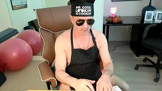 hotdadbod online show from 11-08-25, 09:40