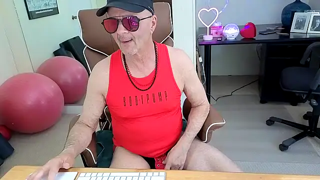 hotdadbod online show from 05-15-26, 09:46