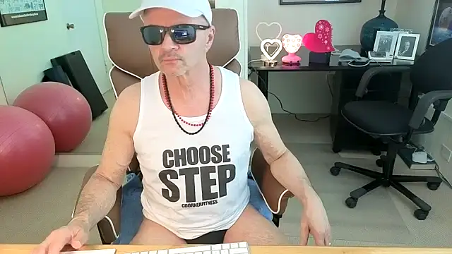 hotdadbod online show from 02-12-26, 09:36