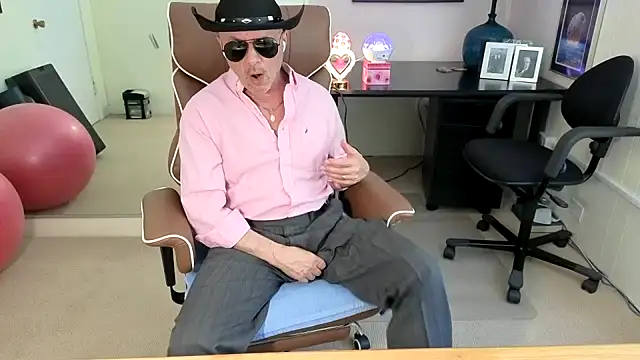 hotdadbod online show from 06-29-26, 08:19