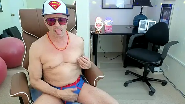 hotdadbod online show from 06-30-26, 08:42