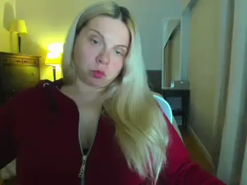 Laviora online show from 06-11-26, 05:48