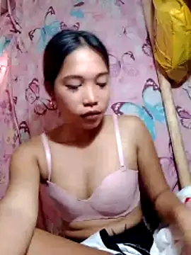 Snapshot of hottie_zaira chatting on 05-18-26, 12:44 hottie zaira online show from 05-18-26, 12:44