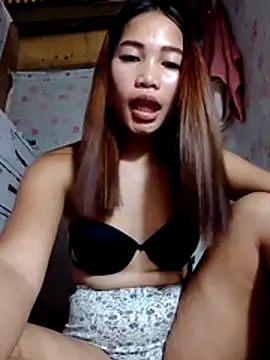 Snapshot of hottie_zaira chatting on 07-18-26, 04:32 hottie zaira online show from 07-18-26, 04:32