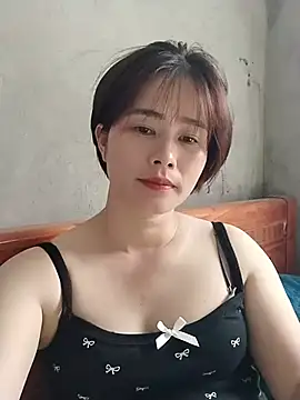 Snapshot of se-xy12 chatting on 06-14-26, 03:19 se-xy12 online show from 06-14-26, 03:19