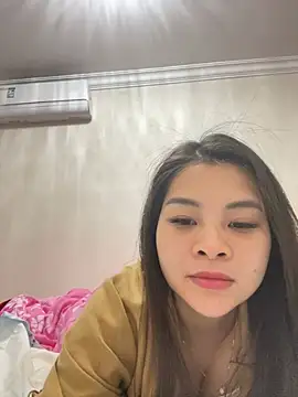 Snapshot of Lucky_xiao chatting on 05-14-26, 04:59 Lucky xiao online show from 05-14-26, 04:59