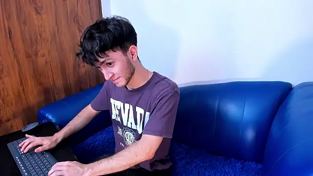Snapshot of kavencastro chatting on 05-20-26, 03:58 kavencastro online show from 05-20-26, 03:58