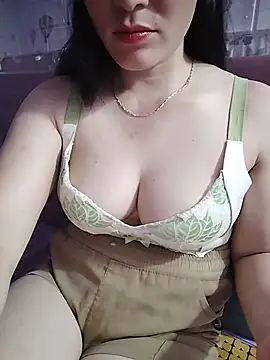 Snapshot of Kye_sexy chatting on 06-11-26, 04:26 Kye sexy online show from 06-11-26, 04:26