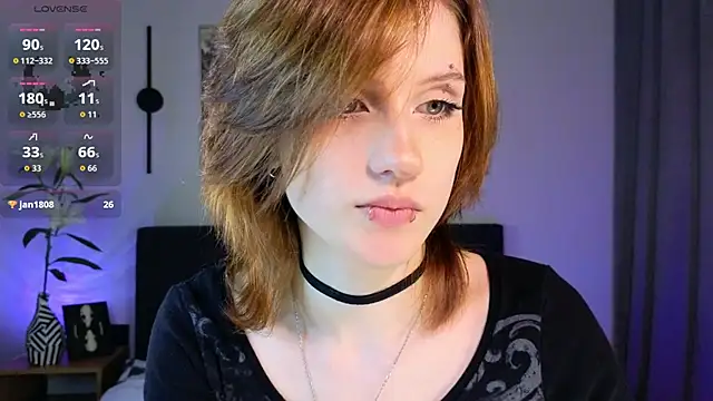 Snapshot of vampi_queen chatting on 07-19-26, 07:32 vampi queen online show from 07-19-26, 07:32