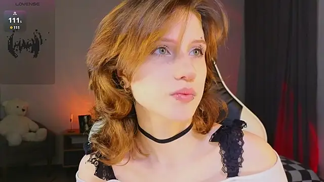 Snapshot of vampi_queen chatting on 07-24-26, 09:44 vampi queen online show from 07-24-26, 09:44