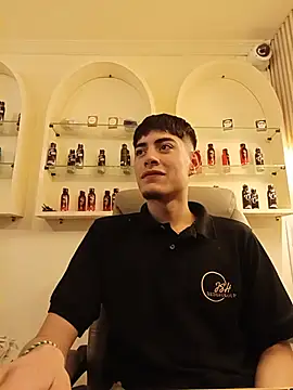 andylol330 online show from 06-18-26, 04:44