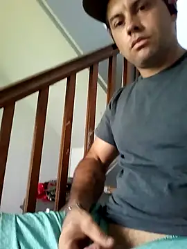 Snapshot of Johnathanleenol chatting on 07-29-26, 08:30 Johnathanleenol online show from 07-29-26, 08:30