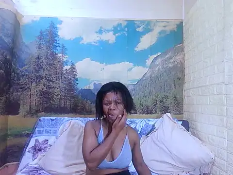 Snapshot of ebonymeera chatting on 05-16-26, 05:28 ebonymeera online show from 05-16-26, 05:28