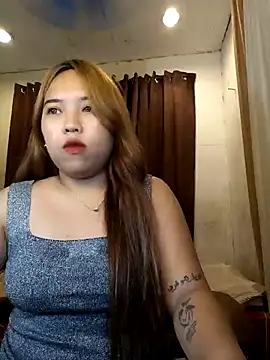 Snapshot of Anne_licous chatting on 05-20-26, 06:05 Anne licous online show from 05-20-26, 06:05