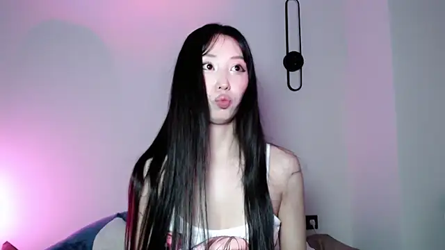 neverstoplovingme online show from 06-17-26, 01:05