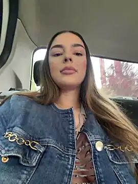 Snapshot of ScarletColesX chatting on 06-02-26, 10:26 ScarletColesX online show from 06-02-26, 10:26