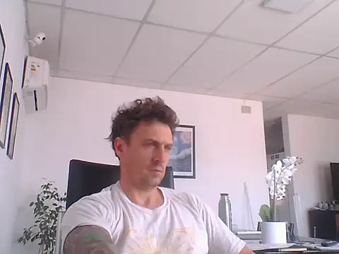Snapshot of sebasevi chatting on 06-03-26, 02:18 sebasevi online show from 06-03-26, 02:18
