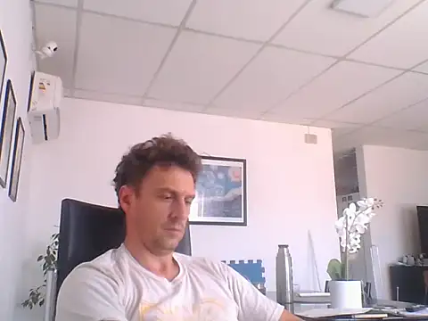 Snapshot of sebasevi chatting on 06-03-26, 02:33 sebasevi online show from 06-03-26, 02:33