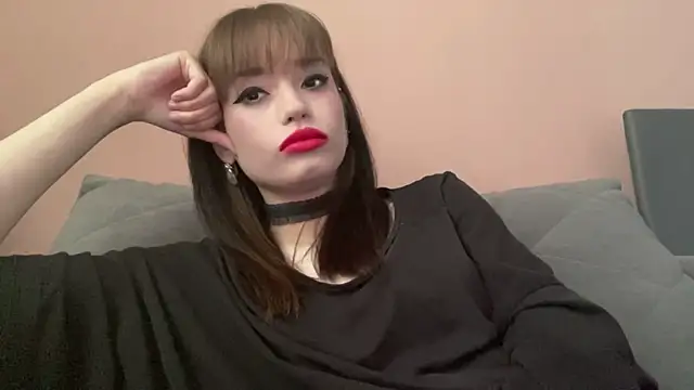 Snapshot of lolgothmichelle chatting on 05-21-26, 02:14 lolgothmichelle online show from 05-21-26, 02:14
