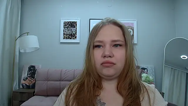 Snapshot of DianaKristol chatting on 06-21-26, 06:03 DianaKristol online show from 06-21-26, 06:03