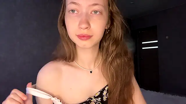 Emily Mur  online show from 07-06-26, 05:03