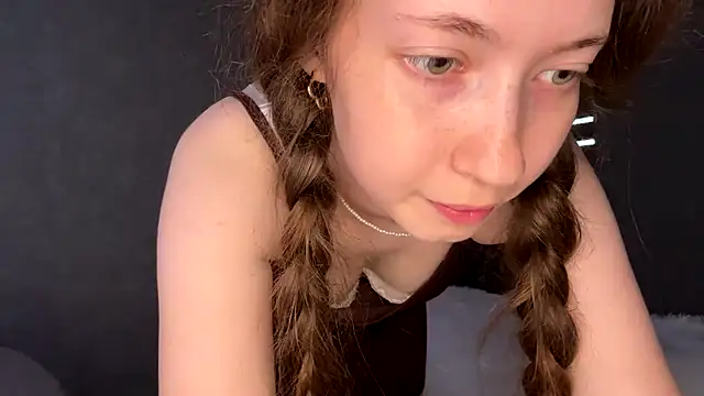 Emily Mur  online show from 07-07-26, 06:47