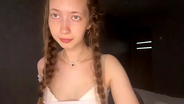 Emily Mur  online show from 07-10-26, 04:56