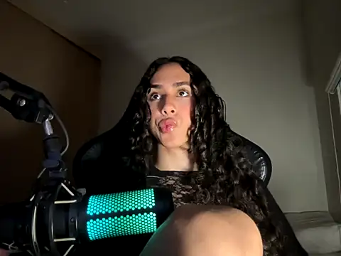 marquezaaa online show from 05-26-26, 01:37