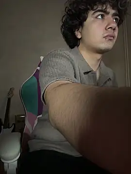 Snapshot of _ELIGOS_ chatting on 05-14-26, 08:06 ELIGOS online show from 05-14-26, 08:06