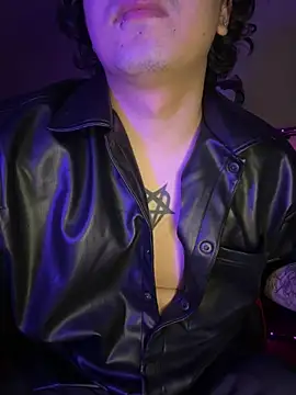 Snapshot of _ELIGOS_ chatting on 05-24-26, 04:40 ELIGOS online show from 05-24-26, 04:40