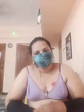 Snapshot of pirainilla chatting on 06-07-26, 10:31 pirainilla online show from 06-07-26, 10:31