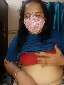 Snapshot of pirainilla chatting on 06-15-26, 05:45 pirainilla online show from 06-15-26, 05:45