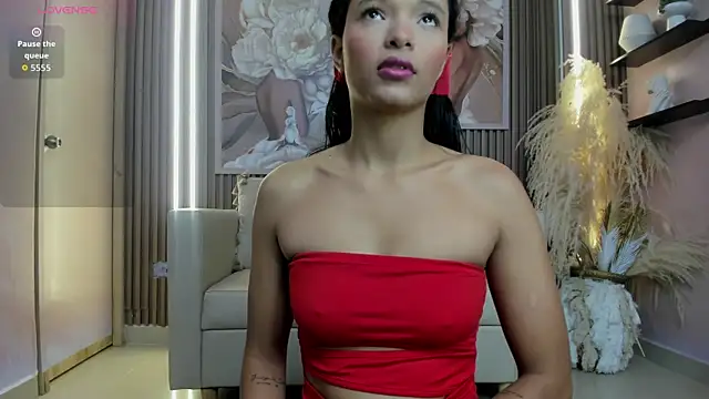 Snapshot of tasty_desires_ chatting on 05-27-26, 10:11 tasty desires online show from 05-27-26, 10:11