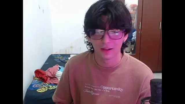 Snapshot of Archangel__ chatting on 05-20-26, 04:42 Archangel online show from 05-20-26, 04:42