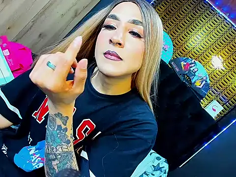 Georgina giio  online show from 05-16-26, 03:38