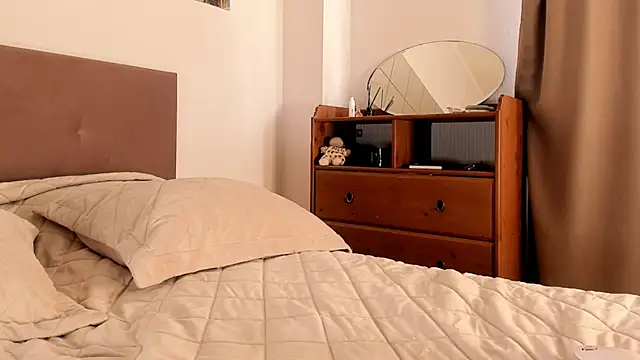 imogensy online show from 07-06-26, 02:35