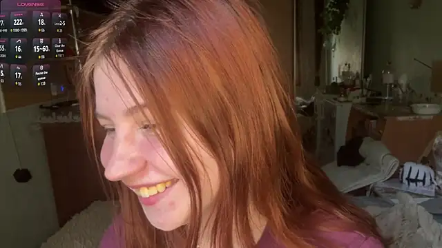 Snapshot of EmmaLovelyBB chatting on 06-15-26, 04:06 EmmaLovelyBB online show from 06-15-26, 04:06