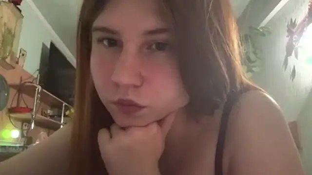 Snapshot of EmmaLovelyBB chatting on 05-24-26, 06:52 EmmaLovelyBB online show from 05-24-26, 06:52