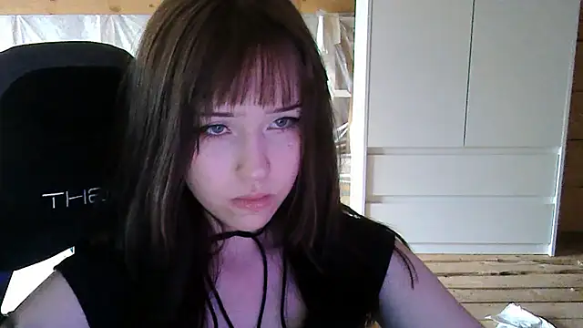 NoirEva online show from 05-24-26, 03:45