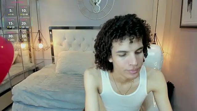 Snapshot of felix_haze chatting on 06-07-26, 06:13 felix haze online show from 06-07-26, 06:13