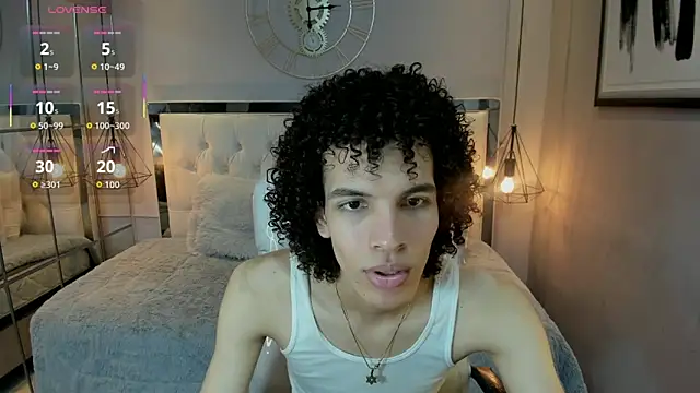 Snapshot of felix_haze chatting on 06-15-26, 05:56 felix haze online show from 06-15-26, 05:56