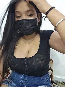 Snapshot of Chinky_0 chatting on 05-13-26, 06:37 Chinky 0 online show from 05-13-26, 06:37