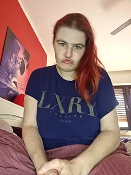 ReadHeardWifee online show from 05-17-26, 01:33