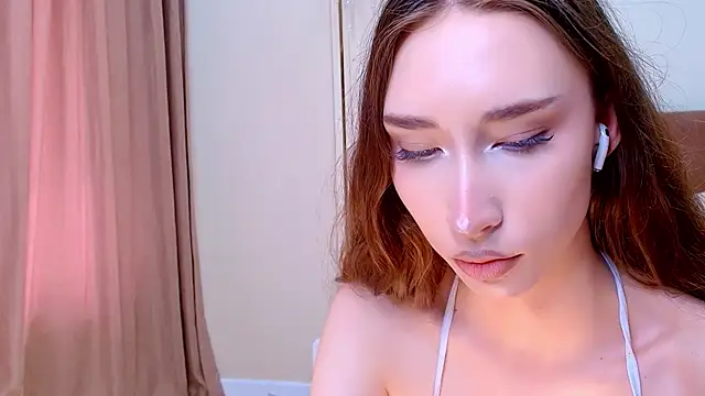 Snapshot of lalisabrown chatting on 06-03-26, 10:49 lalisabrown online show from 06-03-26, 10:49