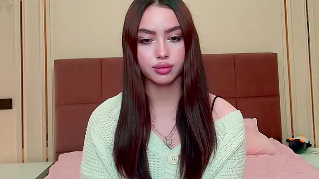 Snapshot of maddie_perezz chatting on 05-17-26, 06:08 maddie perezz online show from 05-17-26, 06:08