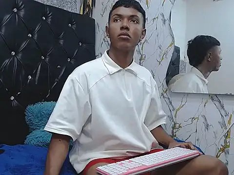 lonjitas twink hot online show from 05-18-26, 06:23